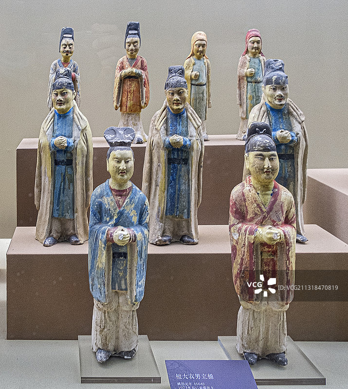 披大衣男立俑  （昭陵博物馆）图片素材