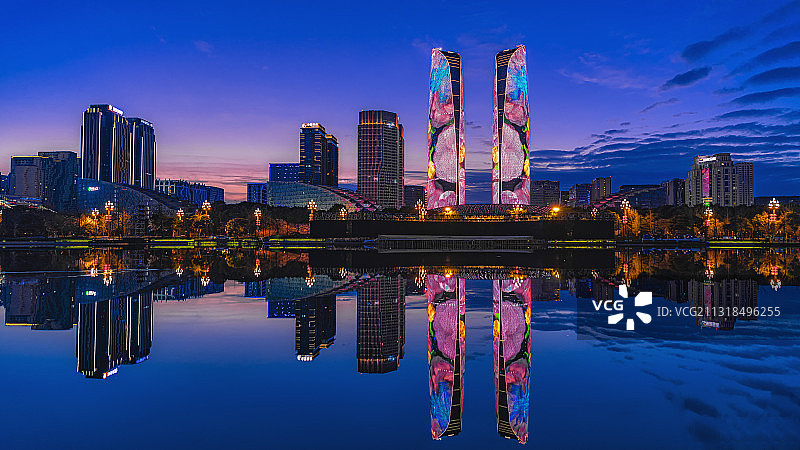 成都金融城双子塔图片素材