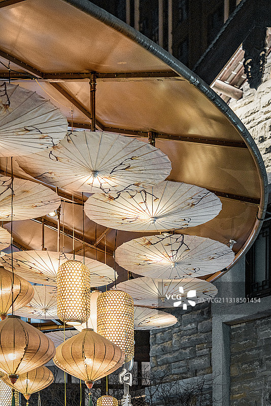 重庆市南岸区长嘉汇弹子石老街夜景图片素材