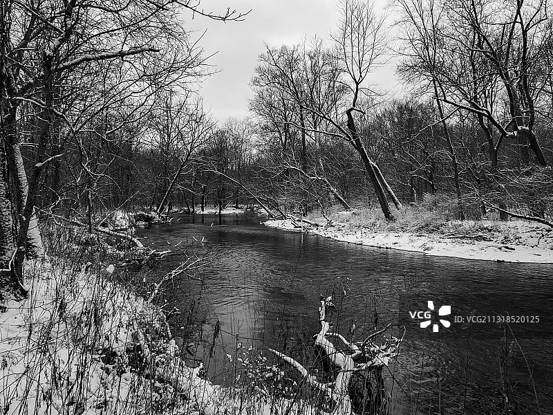 美国哈里森堡州立公园的湖泊风光图片素材