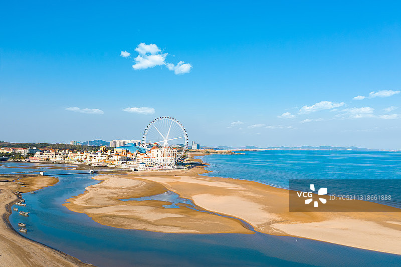 海边度假村摩天轮图片素材