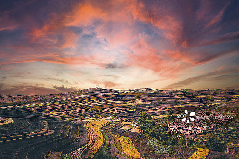 草原.天路图片素材