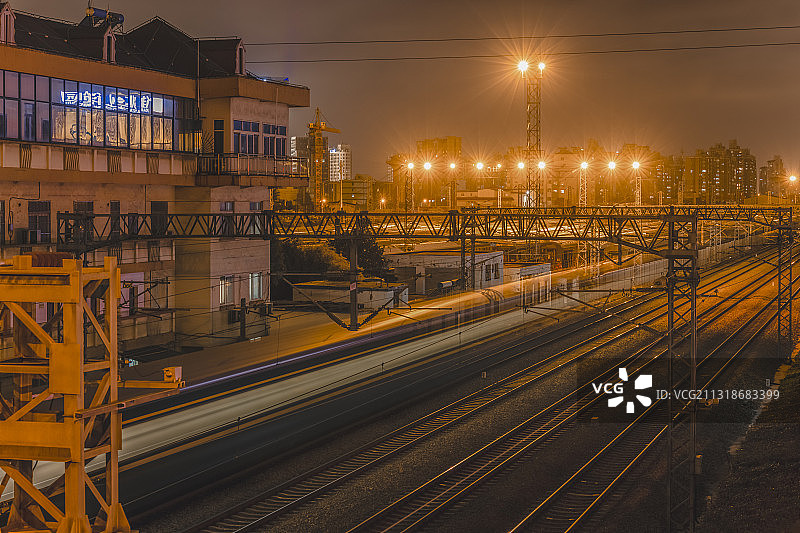 高铁车轨慢门图片素材