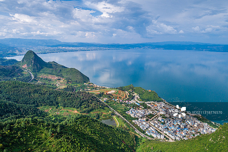云南省玉溪市澄江市抚仙湖风光图片素材