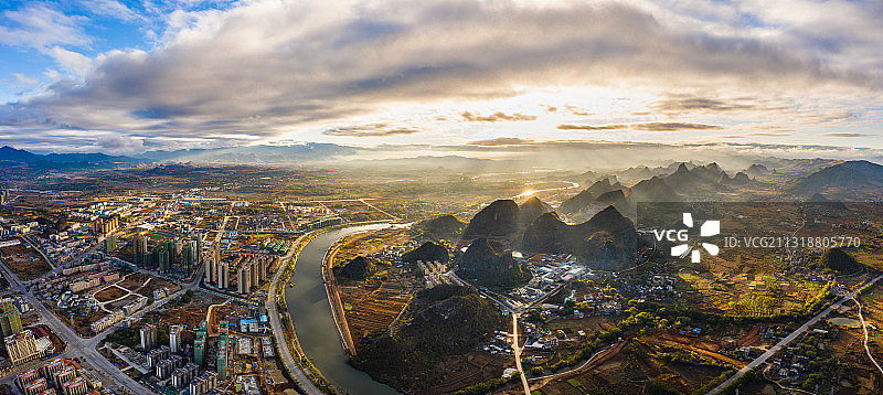 航拍贺州钟山县城全景图片素材