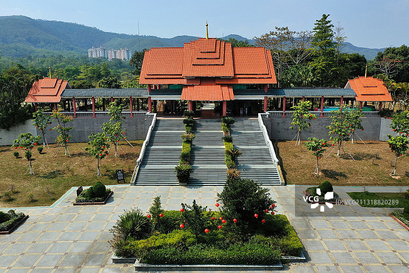 广东省东莞市塘厦镇大屏嶂森林公园和观澜湖高尔夫球会航拍图片素材