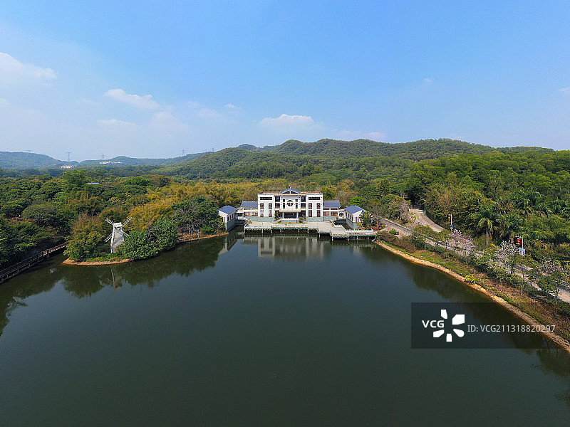 广东省东莞市塘厦镇大屏嶂森林公园和观澜湖高尔夫球会航拍图片素材