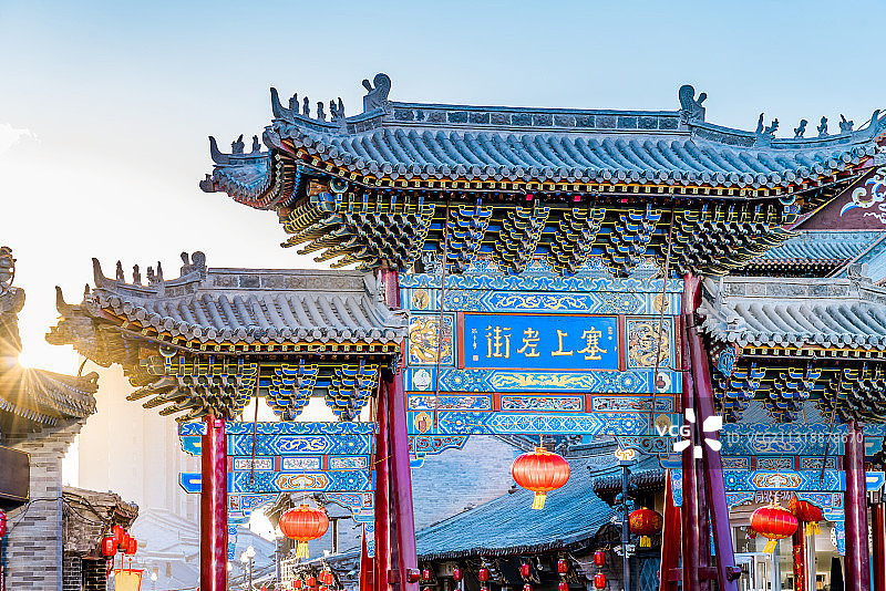 中国内蒙古呼和浩特塞上老街牌坊特写图片素材