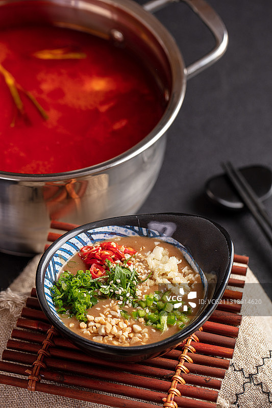 火锅调料蘸料芝麻酱料图片素材