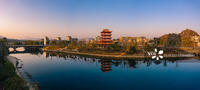贺州钟山富江河畔望江楼图片素材
