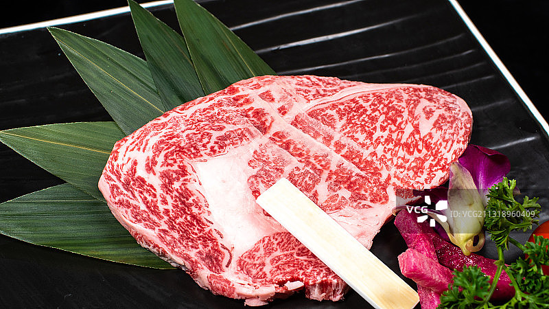 烤雪花牛肉图片素材
