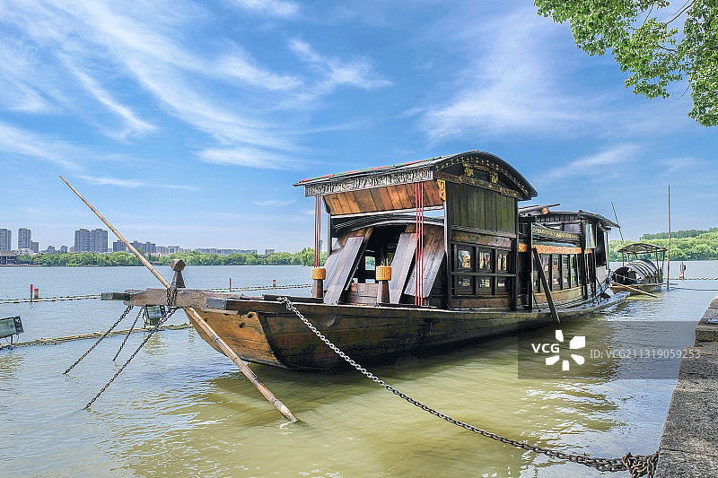 中共一大会址嘉兴南湖红船图片素材