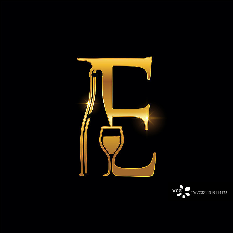 金色玻璃和葡萄酒瓶首字母e图片素材