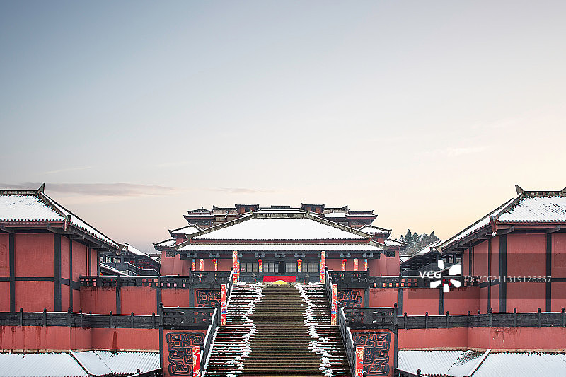 亚洲河南省焦作市影视城古代建筑雪景图片素材