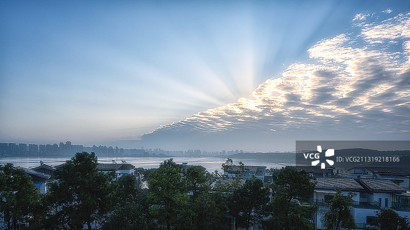 武汉南湖晨曦图片素材