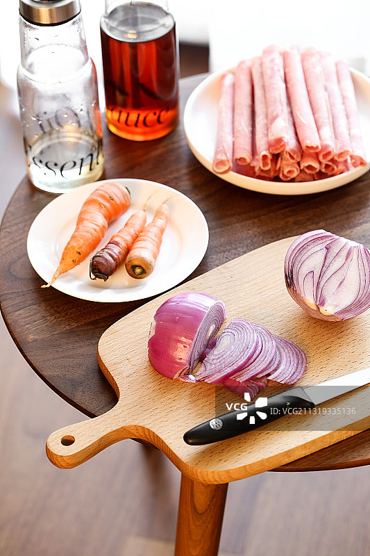 家常菜洋葱肥牛食材图片素材