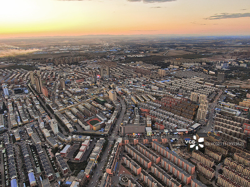 航拍小城市中心图片素材