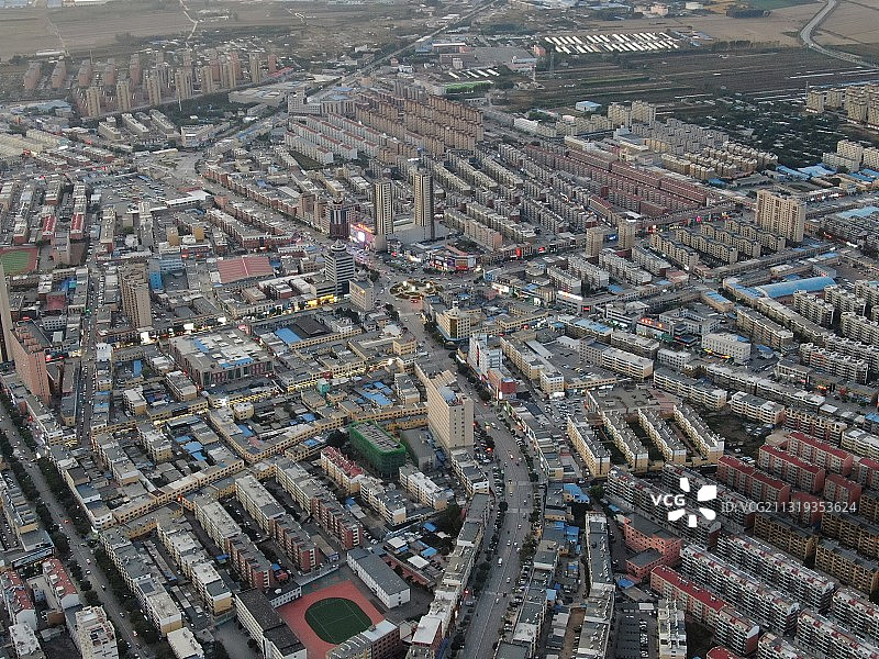 航拍小城市中心图片素材