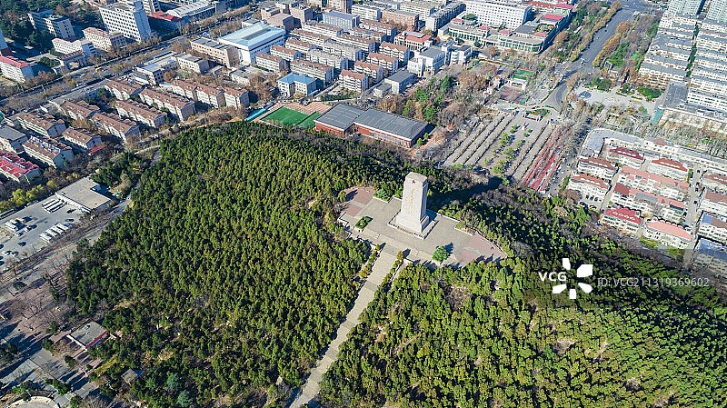 济南革命烈士纪念塔航拍图片素材