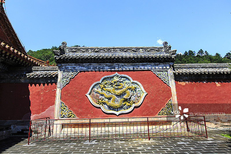 辽宁省抚顺市清永陵五彩云龙袖壁图片素材