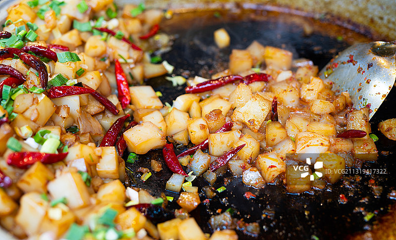 陕西特色美食炒凉粉图片素材