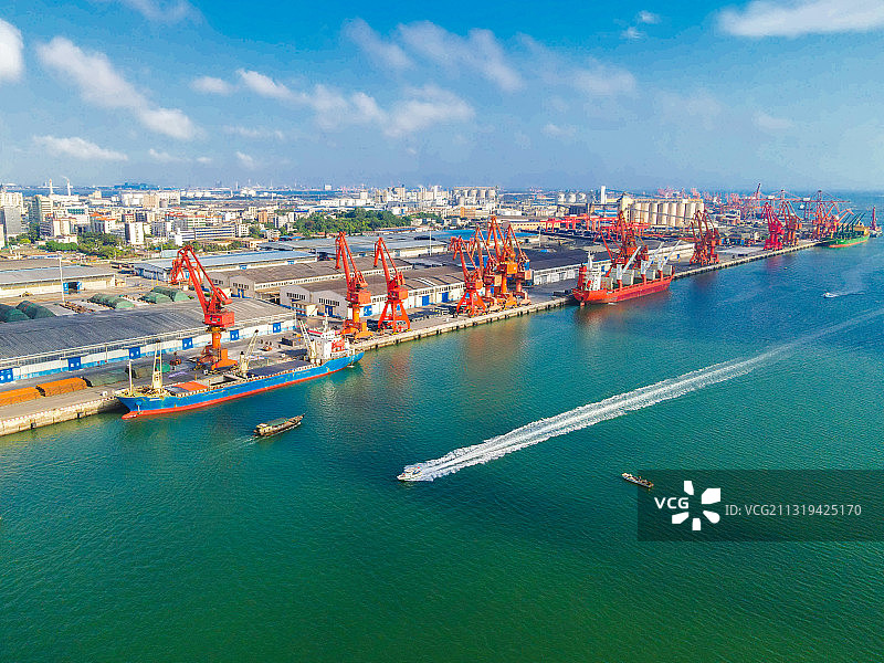 海上丝绸之路战略支点北部湾滨海城市防城港港口码头图片素材