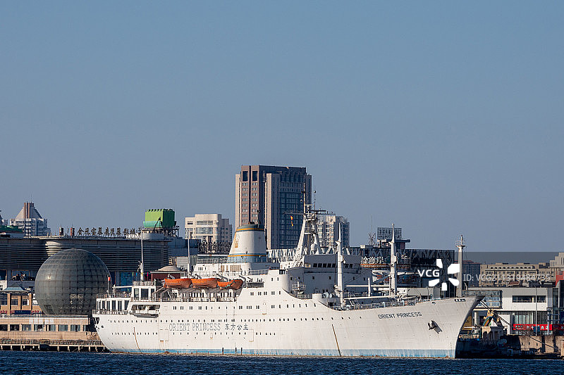 天津滨海新区外滩公园公主号图片素材