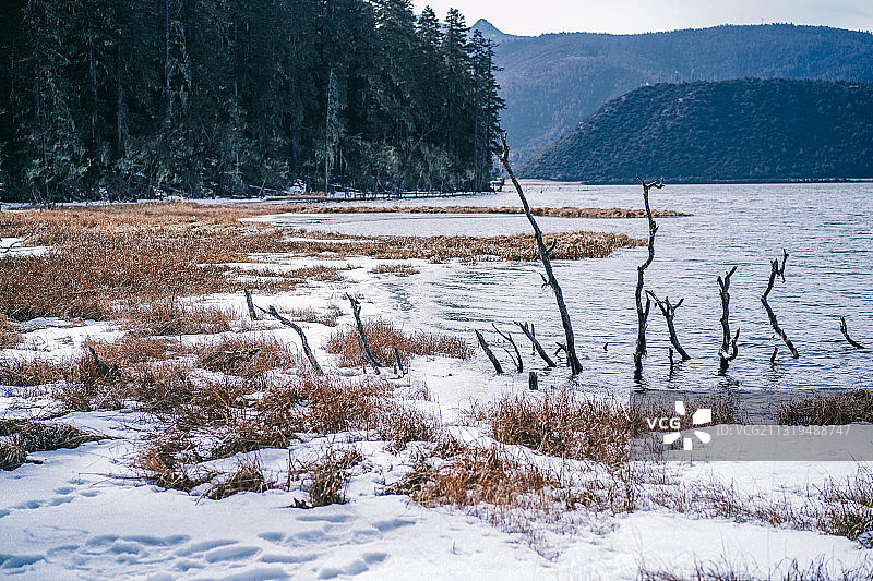 属都湖的冬季图片素材