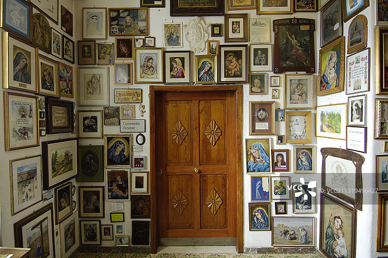 圣母玛利亚朝圣教堂图标：意大利南蒂罗尔魏森施泰因朝圣教堂图片素材