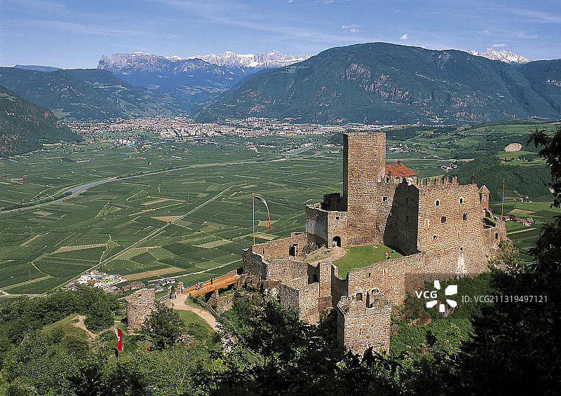 霍赫埃潘城堡，埃潘葡萄酒之路，博岑盆地，罗森加滕群，多洛米蒂山脉，意大利南蒂罗尔图片素材