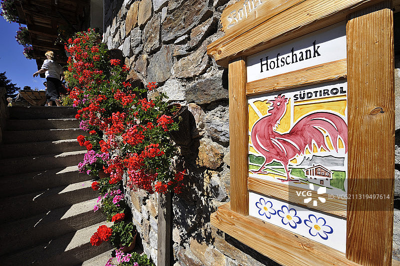 意大利南蒂罗尔陶ferer Ahrntal山谷农舍旅馆图片素材