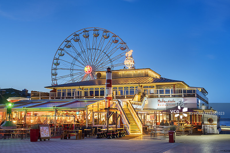 德国北部叙尔特岛利斯特港的戈施鱼市图片素材