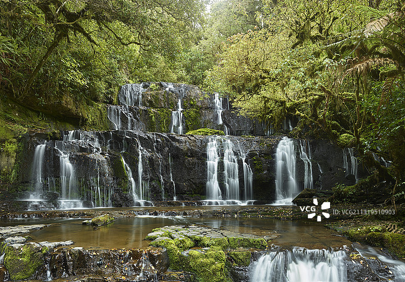普拉卡努尼瀑布，卡特林斯，奥塔哥，新西兰南岛，大洋洲图片素材