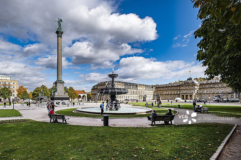 斯图加特宫殿广场与艺术建筑和新宫殿，德国巴登-符腾堡州斯图加特图片素材