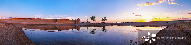 内蒙古额济纳黑城弱水胡杨风景区图片素材