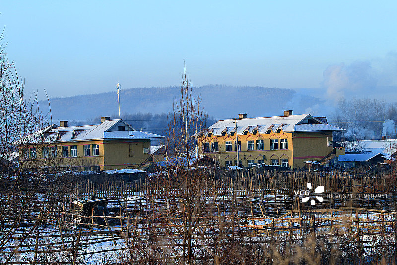 大兴安岭森林小镇雪巷图片素材