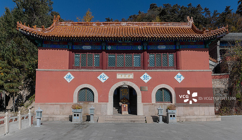 天津盘山云罩寺正殿门图片素材