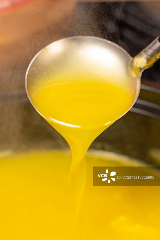 港式花胶鸡打边炉汤图片素材