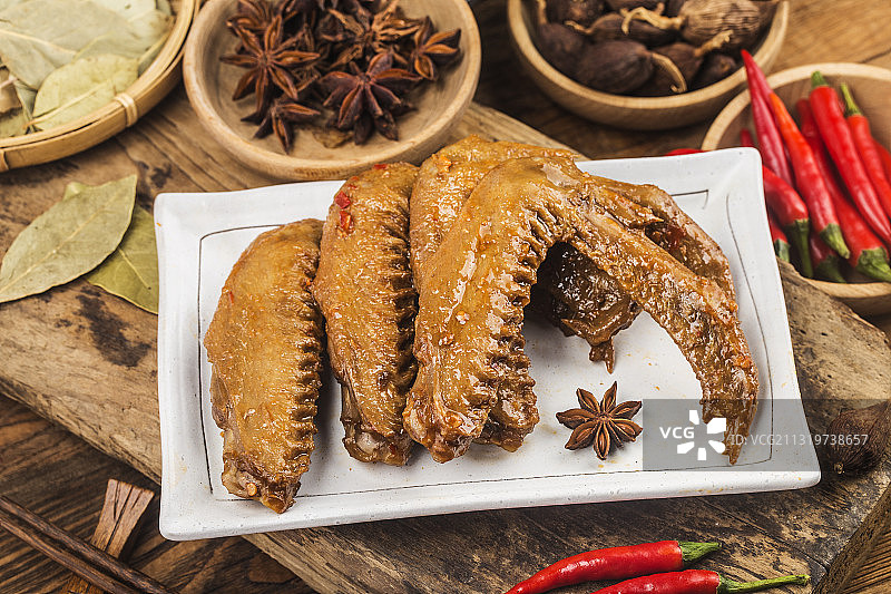 卤味鸭翅膀图片素材