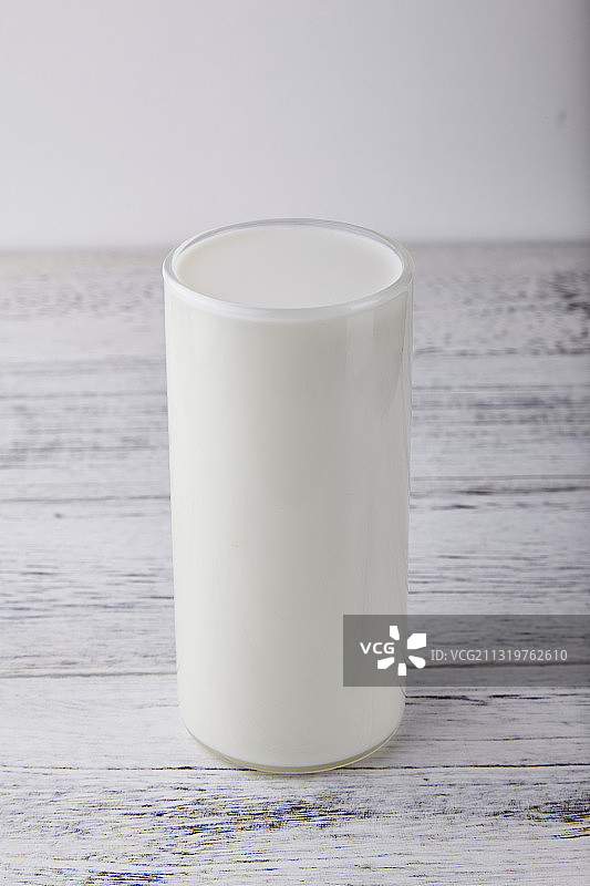 一杯牛奶图片素材