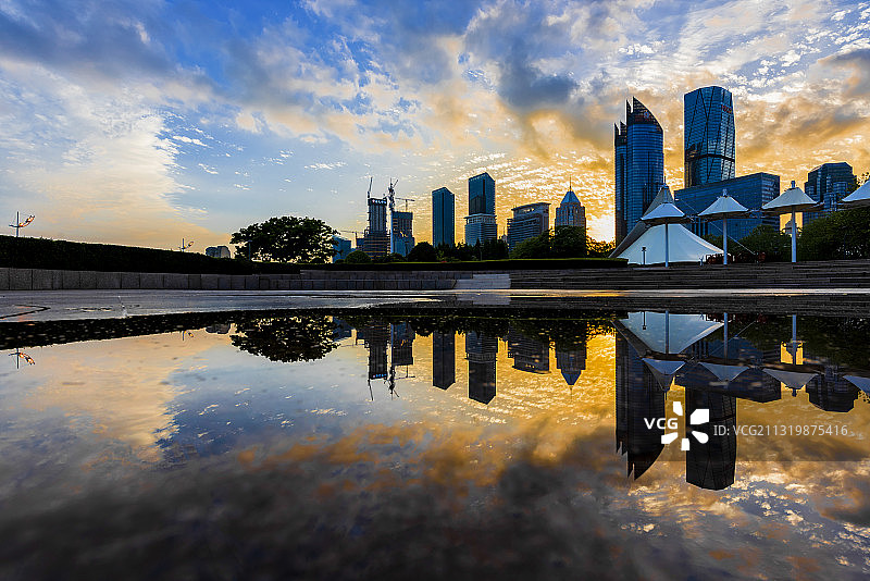 青岛现代都市风光图片素材