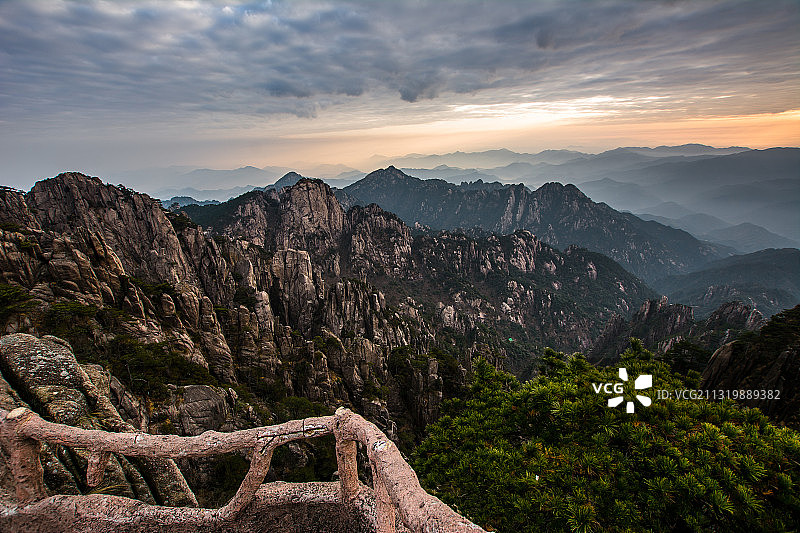 黄山 山谷 天空图片素材