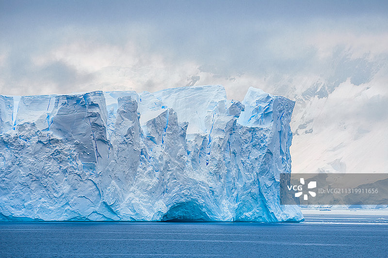 南极巨型冰川平顶山冰架图片素材