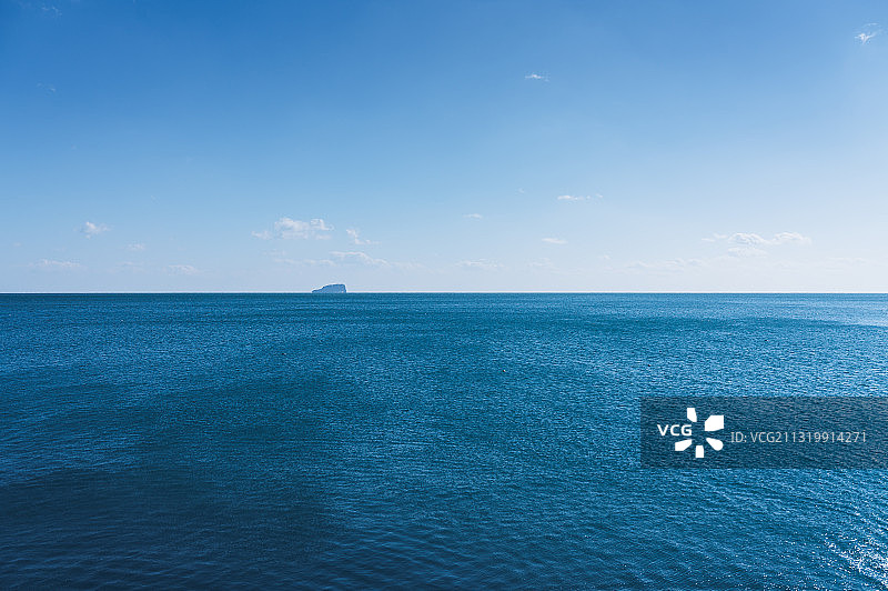 万里无云的海景图片素材