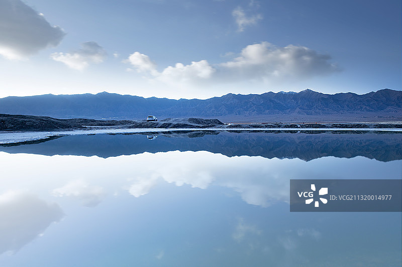 青海翡翠湖图片素材