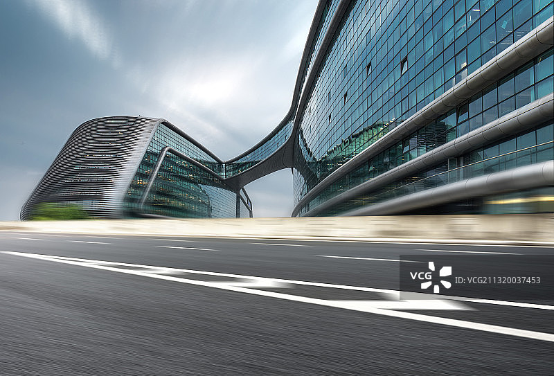 凌空SOHO城市道路平台图片素材