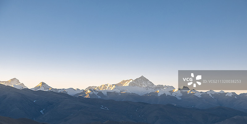 珠穆拉玛峰的日出图片素材
