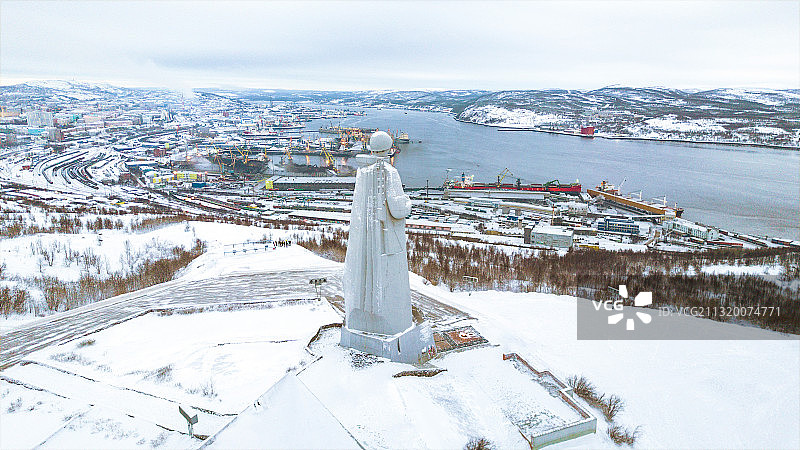 俄罗斯摩尔曼斯克港的阿廖沙图片素材