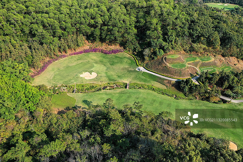 广东省东莞市长安镇莲花山郊野公园和长安高尔夫球乡村俱乐部航拍图片素材