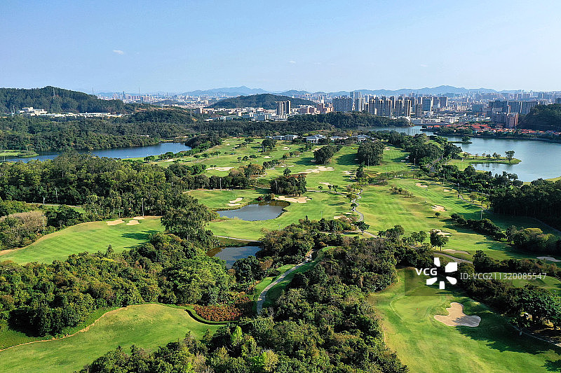 广东省东莞市长安镇莲花山郊野公园和长安高尔夫球乡村俱乐部航拍图片素材